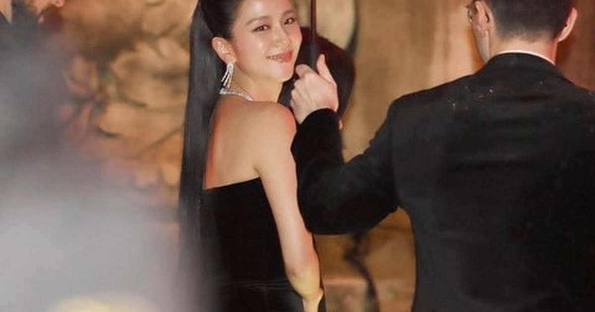 (Internautas Opinan) JISOO EN EL EVENTO DE CARTIER DE HOY