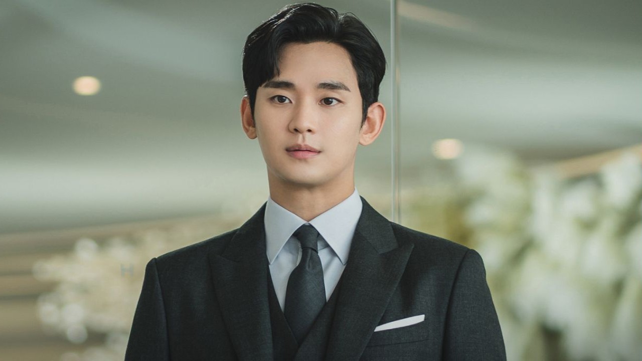 Kim Soo Hyun comparte foto de la reunión de fans de EYES ON YOU en Bangkok con entradas agotadas